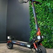 ROVORON KULLTER LUXURY

Nouvelle trottinette électrique ultra puissante 💥 🛴🚀

-> 2 moteur 2000w chacun !
-> 25km/h bridé (80km/h sur voie privée)
-> autonomie de 105km !

Un prix imbattable pour ca catégorie !
Retrouvez la dans votre magasin E-RIDER a Concarneau