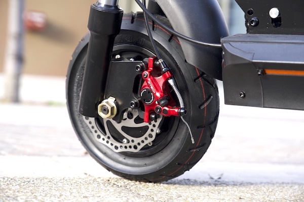 Comment roder les plaquettes de frein et disque de ma trottinettes ou vélo électrique 